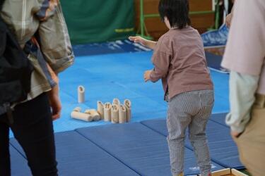 モルックをやっている様子