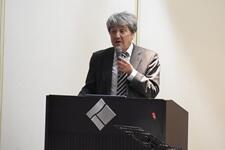 ご講演される岩科先生