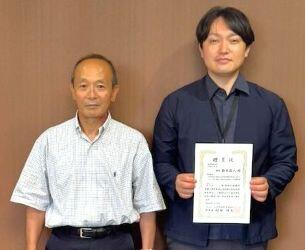 石原学長と鈴木講師の記念写真