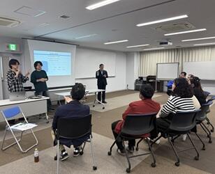 日本手話ワークショップの様子の写真